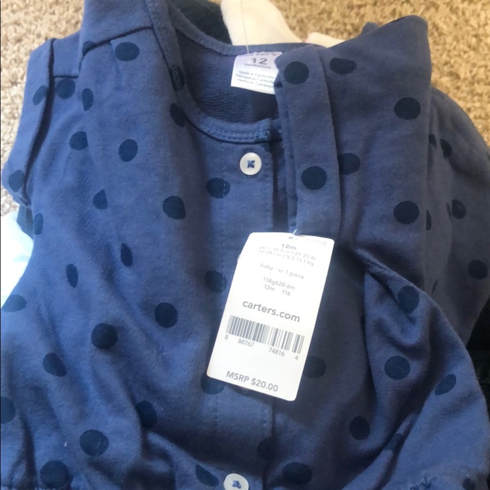 Carters onsie - Picture 4 of 4